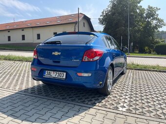 Chevrolet Cruze 1.8 - 4