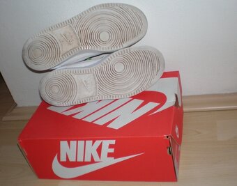 botasky NIKE, vel. 38,5 - 4