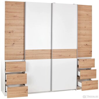 Šatní skříň - 4