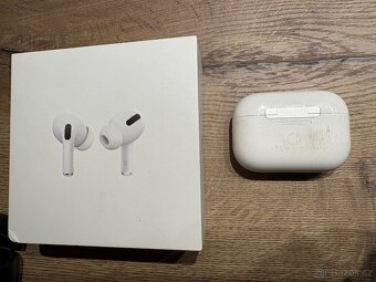 Airpods Pro 1 wireless charging - 4