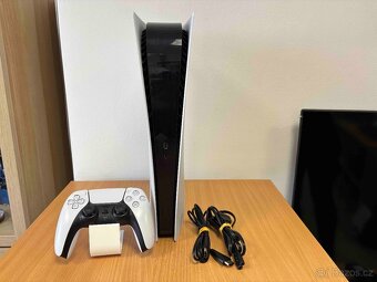 Sony PlayStation 5 Digital Edition, 825GB + ovladač - 4