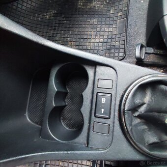 ŠKODA FABIA 2 BENZÍN - 4