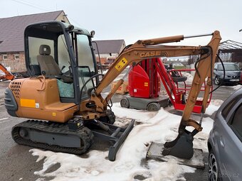 Poskozeny minibagr Case cx23 2.4tuny - 4