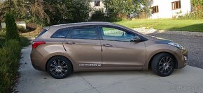 Hyundai i30 kombi - 4
