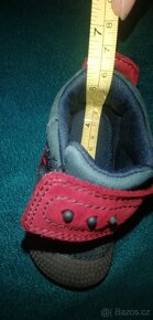 První barefoot botičky, v. 19, stélka cca 11,5 cm - 4
