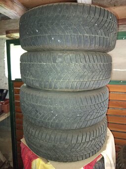 Zimní kola na Passat b8,215/60/R16 - 4