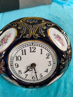 Porcelánové nástěnné hodiny Royal Dux - 4