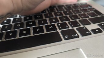 Apple macbook air 2015 - 4