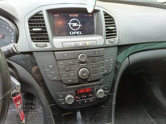 Opel Insignia 2.0 cdti sport tourer - 4