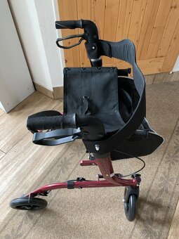 Čtyřkolové skládací chodítko pro seniory DMA 101 - 4