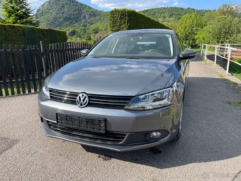Volkswagen Jetta 1,2 TSi 77kW COMFORTLINE - 4