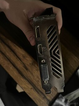 Grafická karta GIGABYTE GTX 1650 SUPER OC 4G - 4