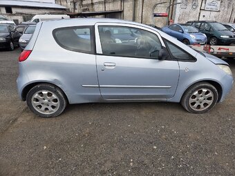 Mitsubishi Colt - 4