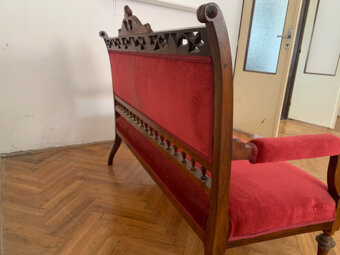 starozitna pohovka - 4