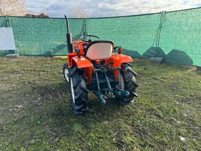 Malotraktor Kubota B1400DT po profesionální repasi - 4