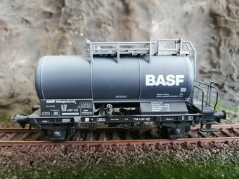 Roco cisterny Basf - 4