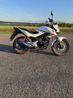 Honda CB 125 F - 4