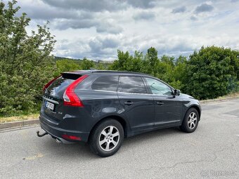 Volvo XC60 D4 AWD R-design - 4