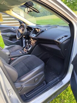 Ford Kuga 1.5 Titanium - 4