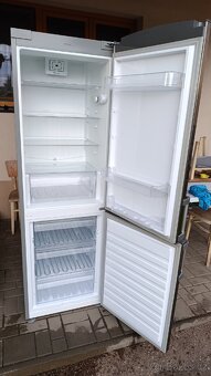 Whirlpool lednice kombinovaná 341 litrů - 4