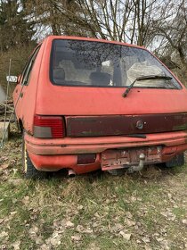 Prodám veškeré náhradní díly z Peugeot 205 - 4