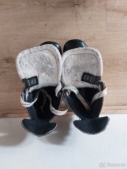 Dětské brusle Bauer supreme one 20. Velikost Y12R EUR31 - 4