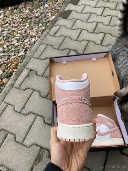Jordan 1 Mid Legend Pink Růžová, velikost 40 - 4
