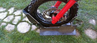 Montážní a přepravní stojan na moto - 4