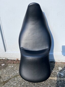 Harley Davidson Touring modely - sedlo Le Pera - 4