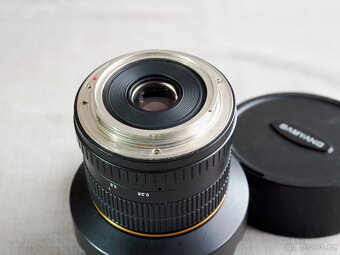 Samyang 14 mm f/2,8 ED AS IF UMC pro Canon EF - 4