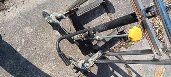 Zdvihaci plosina, stůl - 4