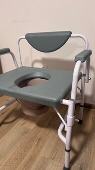 Toaletní křeslo - 4