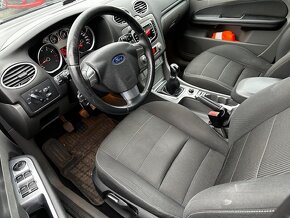 Ford Focus 1.6i Ghia, r.2009, nová STK, rozvody, pěkný stav - 4