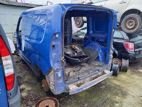 Fiat Doblo 1.3 ( 263A200 ) 66kW r.2013 modrá - 4