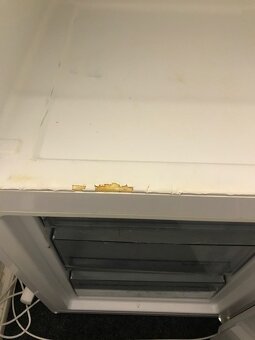 Lednička s mrazákem Gorenje FROST LESS - 4