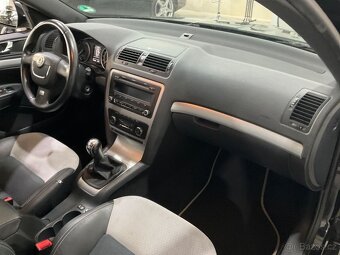 ŠKODA OCTAVIA RS 2.0 TFSI MANUÁL - 4