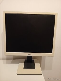 Monitor fujitsu 19 - 4