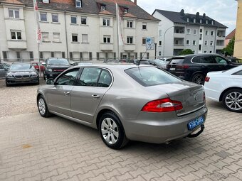 Škoda Suoerb 2,0TDi 125kW Ambiente limuzína - 4