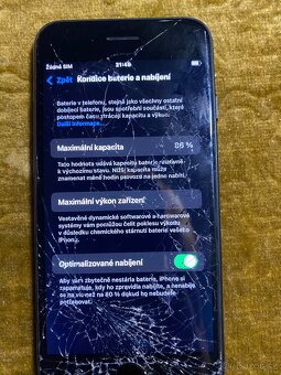 iPhone SE 2023 - 4