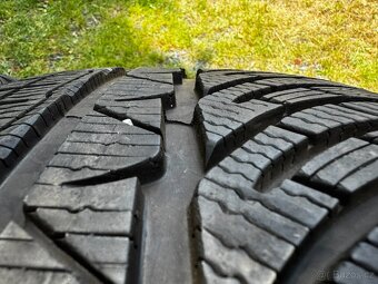 Zimní pneu 245 45 18 Michelin zánovní - 4