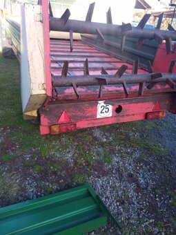 ROZMETADLO HNOJE 2,5T - 4