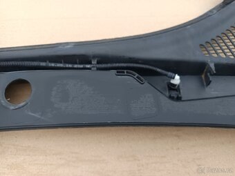 Prodám. Plastový kryt pod stěrače - torpédo  Škoda Octavia 3 - 4