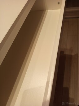 Bílá šuplíková komoda - 4