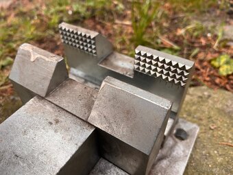 Strojní svěrák – REZERVACE PÁTEK - 4