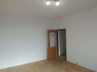 Pronájem bytu 2+1 v Ostravě-Mar. Horách - 4