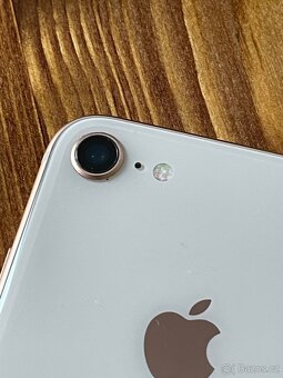 iPhone 8 rose gold - 4