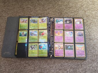 Set na hraní pokémon + karty + box + album - 4
