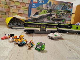 Lego city vlak 60337 - 4
