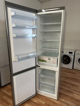 Lednice s mrazákem Bosch (303) - 4