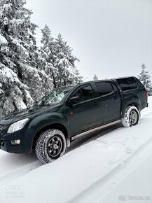 Isuzu D max 2,5 - 4